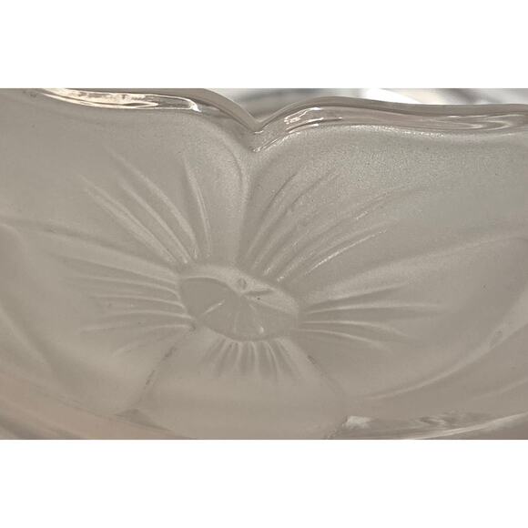 Block Floral Bowl 3.5"x6.75" Heavy Full Lead Crystal. Clear and Frosted. Poland - Picture 5 of 6